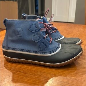 Sorel Boots Women 8.5 Shoes Out ‘N About Duck Waterproof Navy Blue Dark Mountain